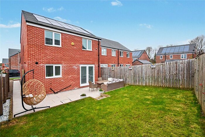 3 Bedroom Detached House For Sale In Averill Way, Micklefield, Leeds, West Yorkshire, LS25