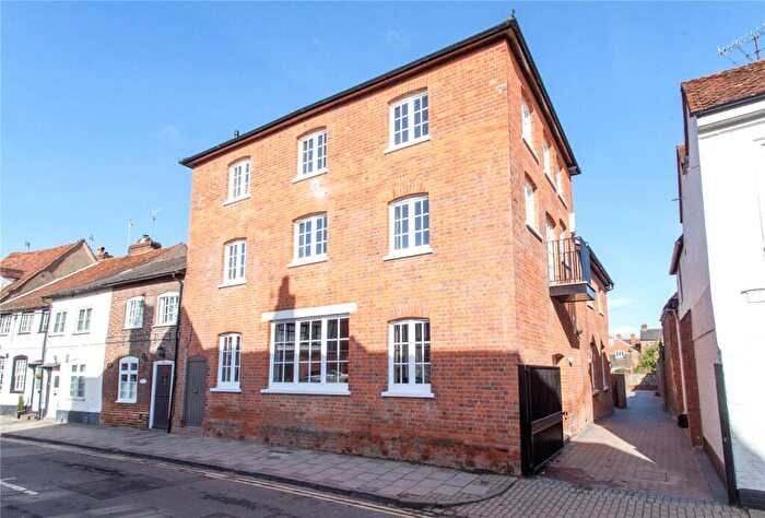 1 Bedroom Flat To Rent In Friday Street, Henley-on-Thames, Oxfordshire, RG9