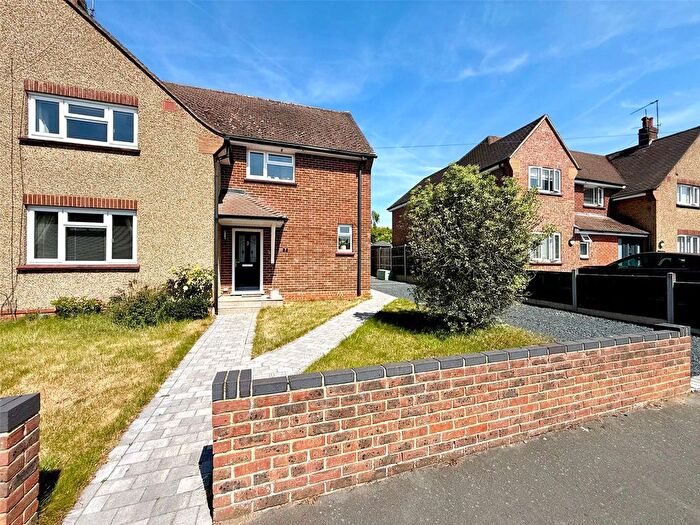 3 Bedroom Semi-Detached House For Sale In Worsley Road, Frimley, Camberley, Surrey, GU16