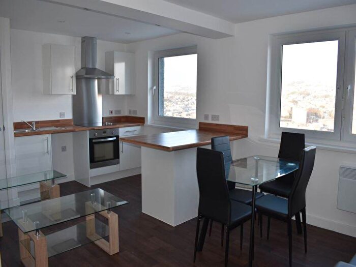 1 Bedroom Apartment To Rent In Parkwood Court, Parkwood Rise, Keighley, West Yorkshire, BD21