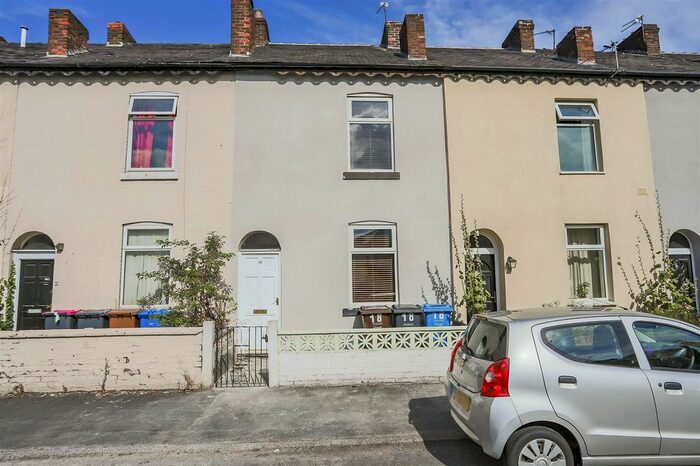 3 Bedroom Terraced House To Rent In Stapleton Street, Salford, M6