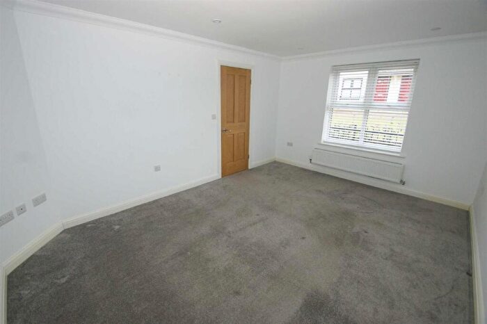 3 Bedroom Semi-Detached House To Rent In Freeman Gardens, Upper Accomodation Road, Leeds, LS9