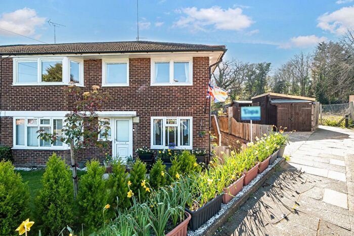 2 Bedroom Maisonette For Sale In Ladbrooke Crescent, Sidcup, DA14