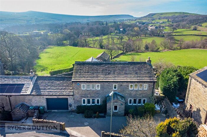4 Bedroom Link Detached House For Sale In Crosland Edge, Meltham, Holmfirth, West Yorkshire, HD9