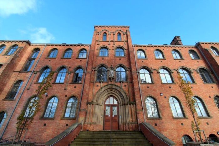 Apartment To Rent In The Court, Clarendon Quarter, Leeds, LS3