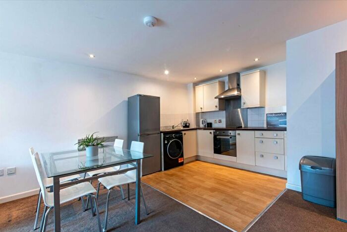 2 Bedroom Apartment To Rent In Cymbeline House, - Shakespeare Street, Nottingham, NG1