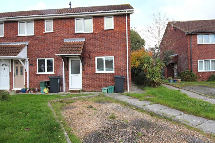 2 Bedroom End Of Terrace House To Rent In Saxby Close, Worle, BS22