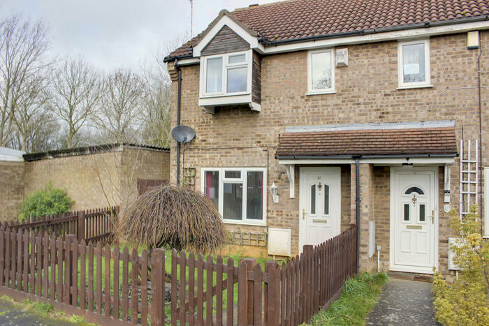 3 Bedroom End Of Terrace House To Rent In Meadowsweet, Eaton Ford, PE19