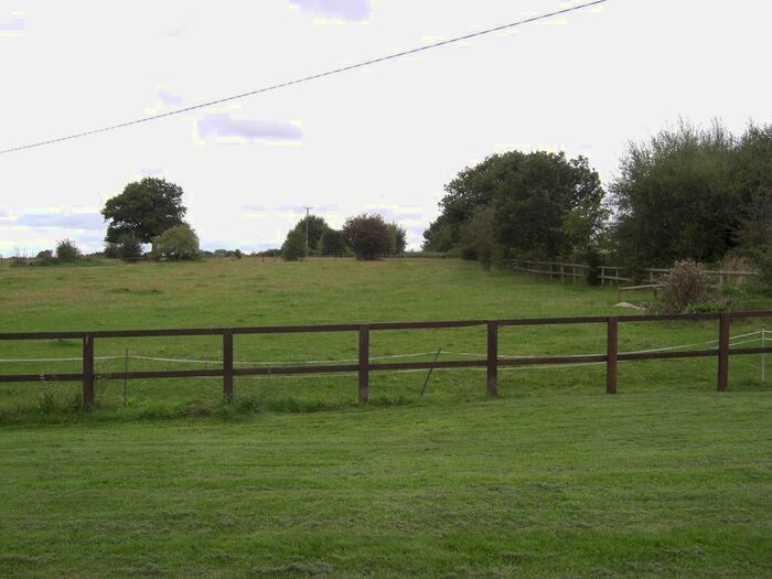 3 Bedroom Barn Conversion To Rent In Pinfold Lane, Walsall, WS9