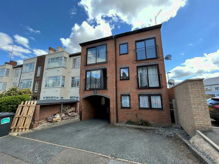 1 Bedroom Apartment To Rent In Archway Court, Spring Vale South, Dartford, Kent, DA1