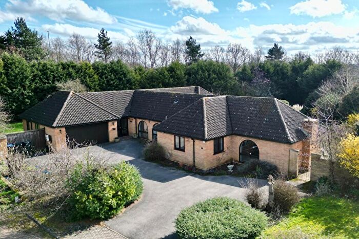 5 Bedroom Detached Bungalow For Sale In Donovan Court, Northampton, NN3