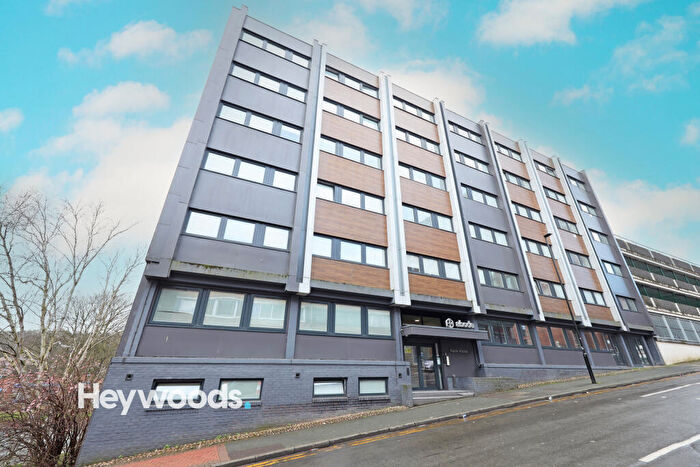 1 Bedroom Apartment For Sale In Flat, Keele House, The Midway, Newcastle-under-Lyme, Staffordshire, ST5