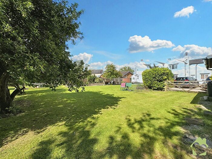 5 Bedroom Detached House For Sale In Beech House, Garstang Road, Preston, PR3