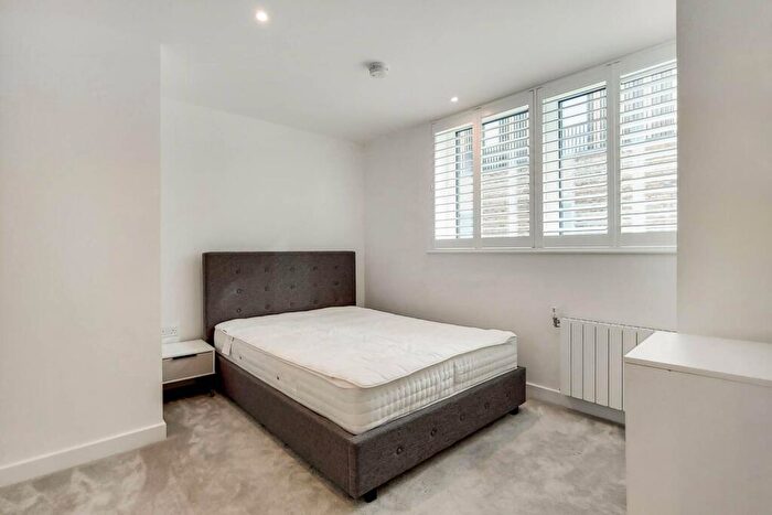 1 Bedroom Flat To Rent In Major Draper Street, Woolwich, London, SE18