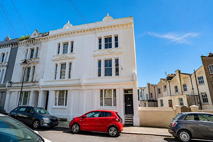 3 Bedroom Flat For Sale In Silchester Road, St. Leonards-On-Sea, TN38