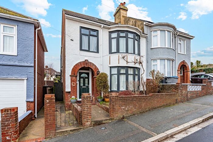 5 Bedroom Semi Detached House For Sale In Stanhope Road, Dover, CT16