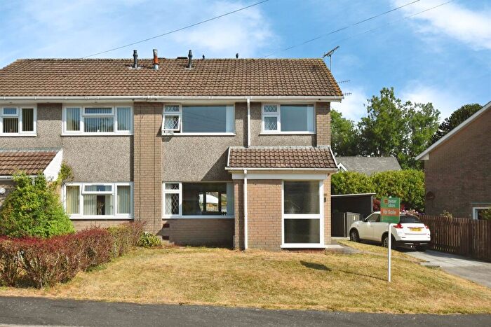 3 Bedroom Semi-Detached House For Sale In Oliver Jones Crescent, Tredegar, NP22