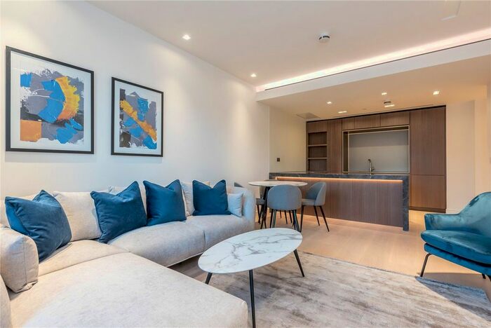 2 Bedroom Flat To Rent In Lincoln Square, Portugal Street, City Of London, London, WC2A