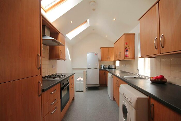 6 Bedroom Maisonette To Rent In Hazelwood Avenue, Jesmond, NE2