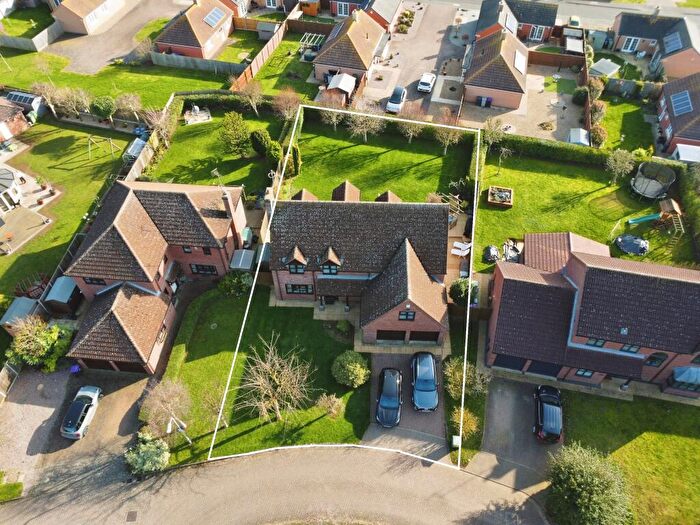 5 Bedroom Detached House For Sale In Colton Close, Baston, PE6