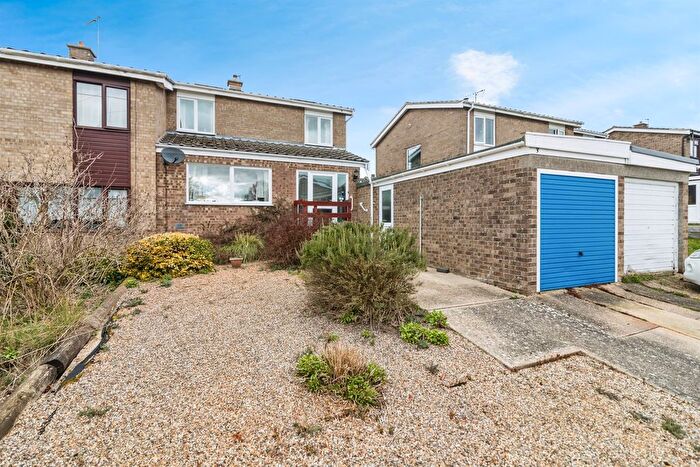 3 Bedroom Terraced House For Sale In Uplands Way, Halesworth, IP19