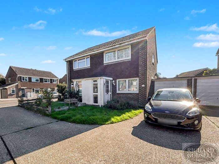 2 Bedroom Semi-Detached House For Sale In Christchurch, BH23