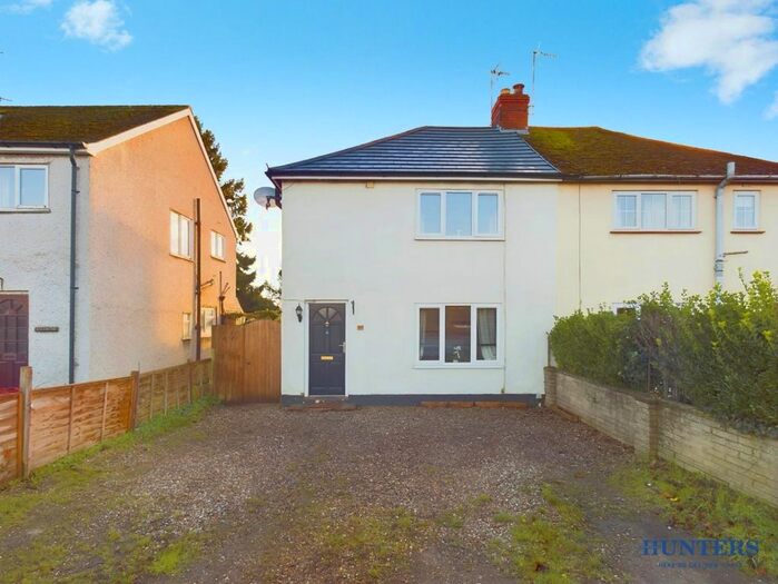 3 Bedroom Property For Sale In Barmby Road, Pocklington, YO42