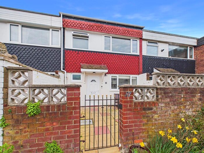 3 Bedroom Terraced House For Sale In Sidlaw Avenue, Preston Grange, NE29