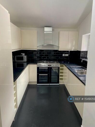 6 Bedroom Terraced House To Rent In Leopold Road, Liverpool, L7