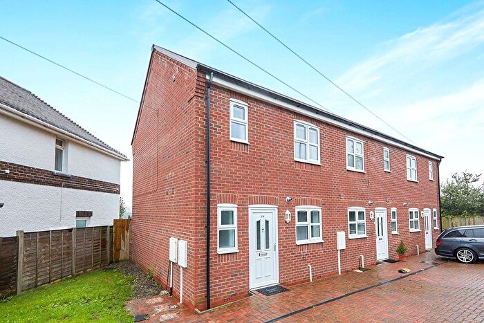 2 Bedroom End Terrace House To Rent In Oversetts Road, Newhall, Swadlincote, Derbyshire, DE11