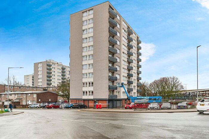 2 Bedroom Flat For Sale In St. Annes, Chester, CH1