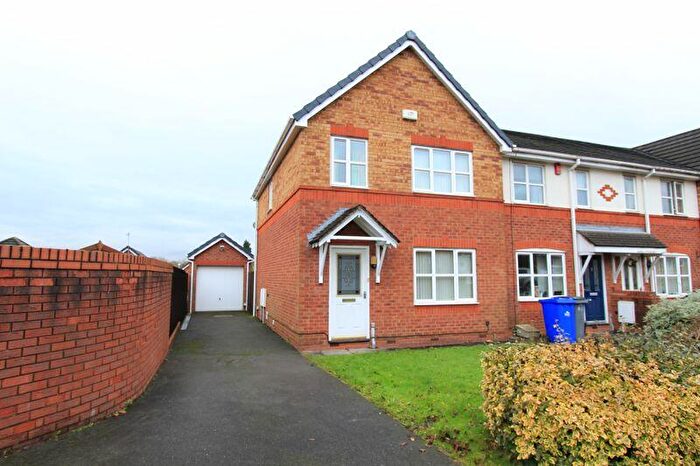3 Bedroom Terraced House To Rent In Camellia Close, Stoke-On-Trent, ST4