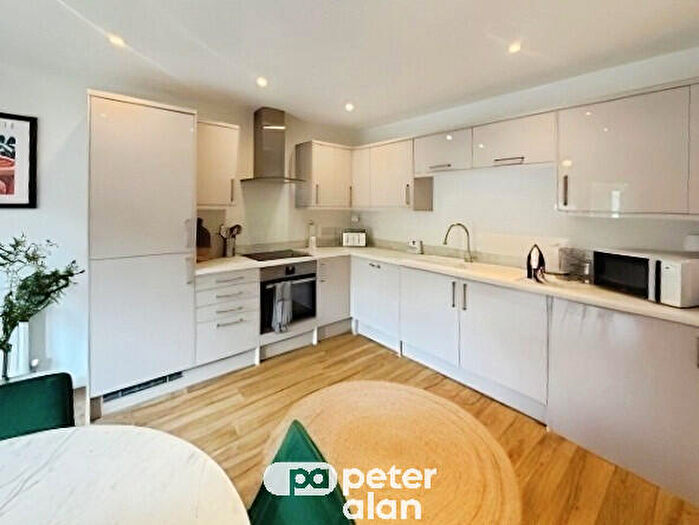 2 Bedroom House To Rent In Tennant Grove, Neath, SA10