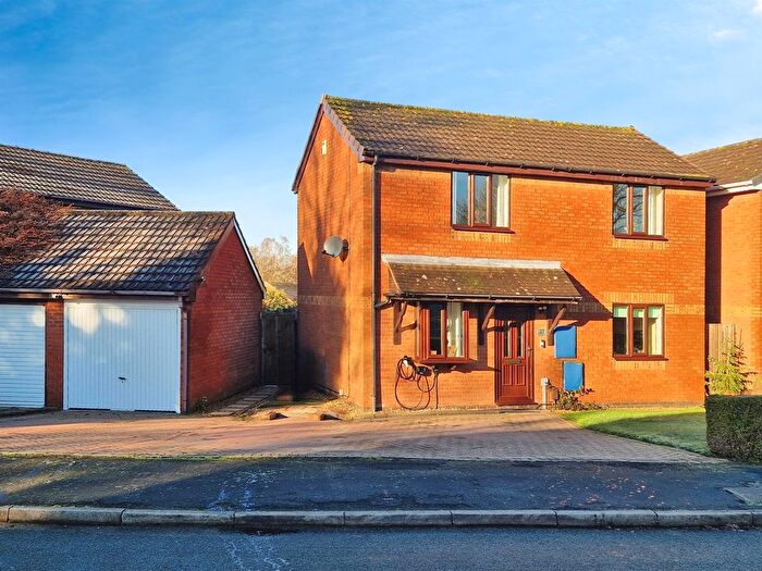 4 Bedroom Detached House For Sale In Manor Court Drive, Handsacre, Rugeley, WS15