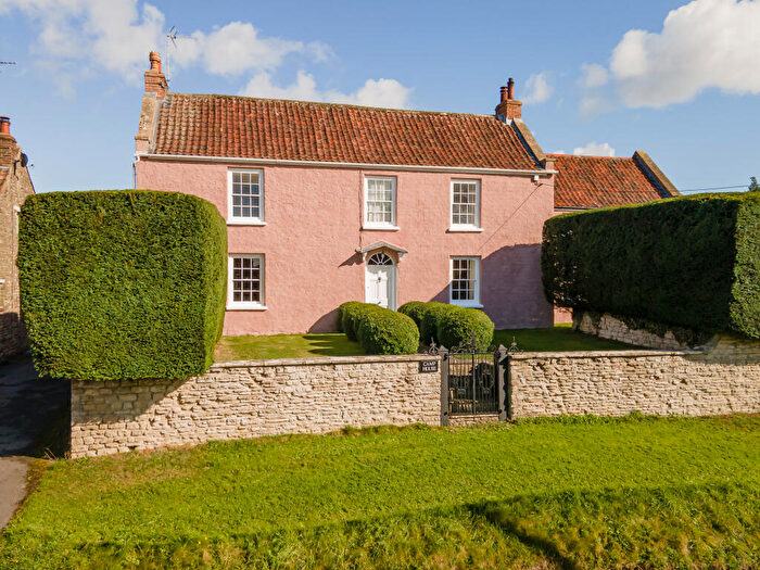 6 Bedroom Detached House For Sale In Camp Road, Oldbury-On-Severn, BS35