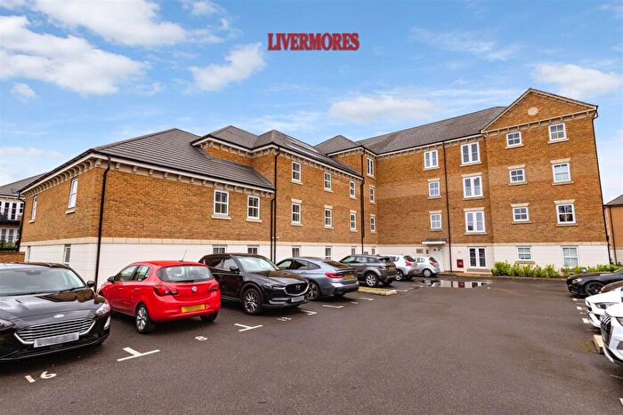 1 Bedroom Flat For Sale In Coral Court, Sayers Way, Erith, DA8