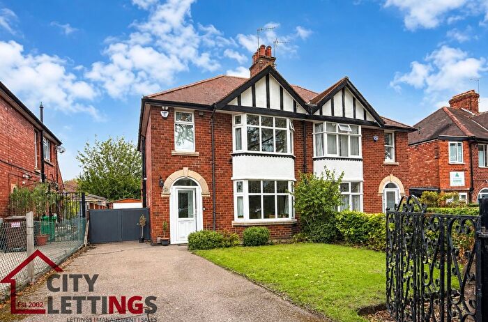 3 Bedroom Detached House To Rent In Russell Drive, Wollaton, NG8