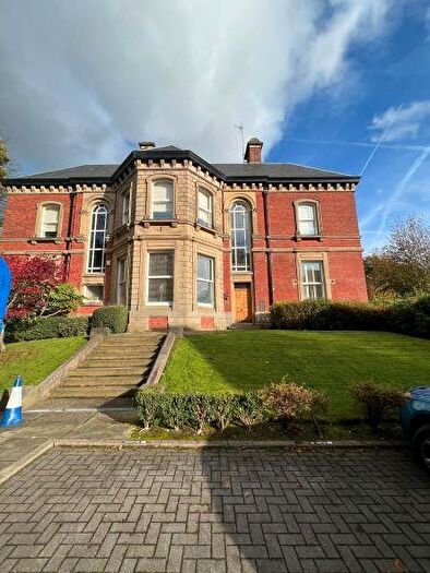 2 Bedroom Flat To Rent In Clevelands Drive, Bolton, BL1