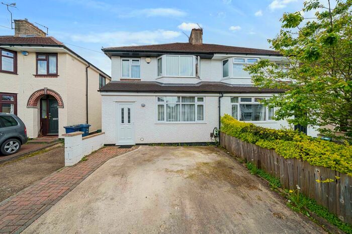 4 Bedroom Semi-Detached House To Rent In Mark Road, Headington, OX3