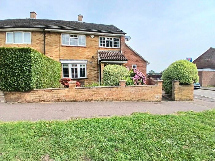 3 Bedroom House To Rent In Burwell Road, Stevenage, SG2