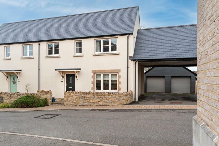 4 Bedroom Semi Detached House For Sale In Lorton Park, Weymouth, DT3