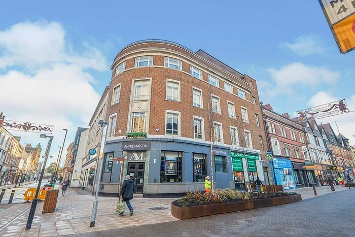 Studio To Rent In Station Street, Burton-On-Trent, Staffordshire, DE14