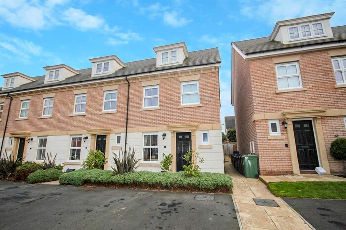 4 Bedroom End Of Terrace House For Sale In Ebor Court, Newton Kyme, Tadcaster, North Yorkshire, LS24