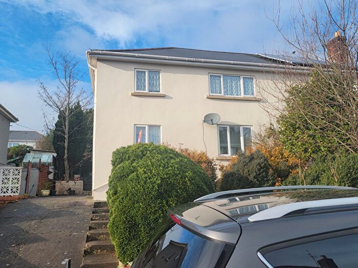 3 Bedroom Semi Detached House For Sale In Maes Yr Haf, Llanelli, SA15