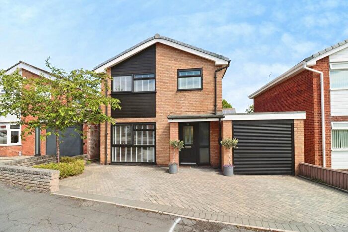 3 Bedroom Detached House For Sale In Buckingham Avenue, Bebington, CH63