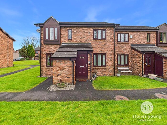 2 Bedroom Flat For Sale In Preston Old Road, Blackburn, BB2