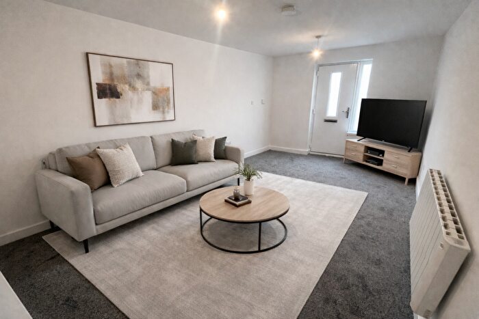 2 Bedroom Flat To Rent In Carr House Road, Belle Vue, DN4