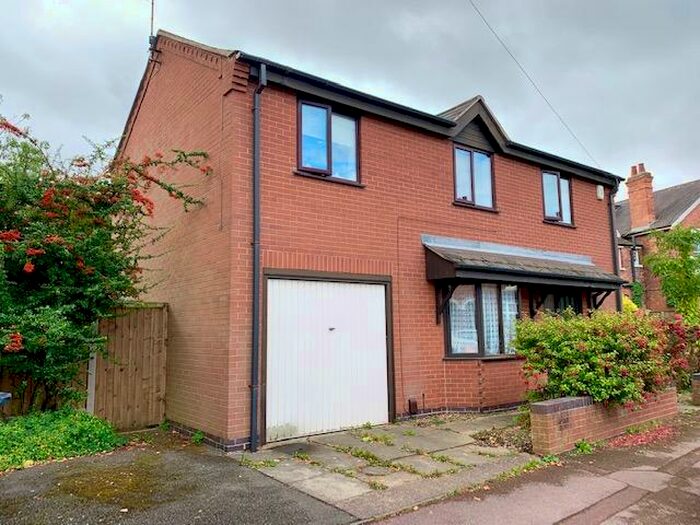 3 Bedroom House To Rent In Trevelyan Road, West Bridgford, NG2