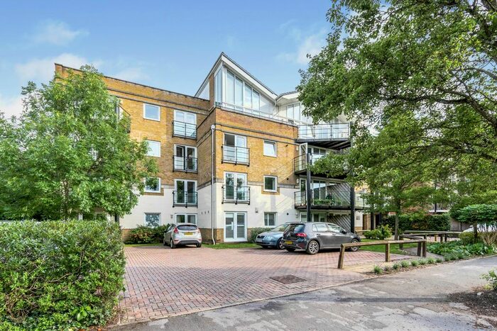 2 Bedroom Flat To Rent In Winn Road, Southampton, SO17