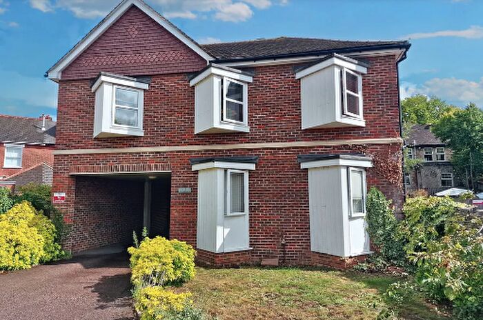 1 Bedroom House For Sale In College Avenue, Maidstone, ME15